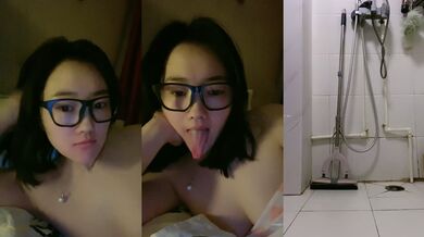 颜值剩女！~20小时，【小熊吃不饱】，全裸瑜伽，下厨，客厅瑜伽店，撅起白嫩的小屁股，瞬时让你想插进佳作 (6)